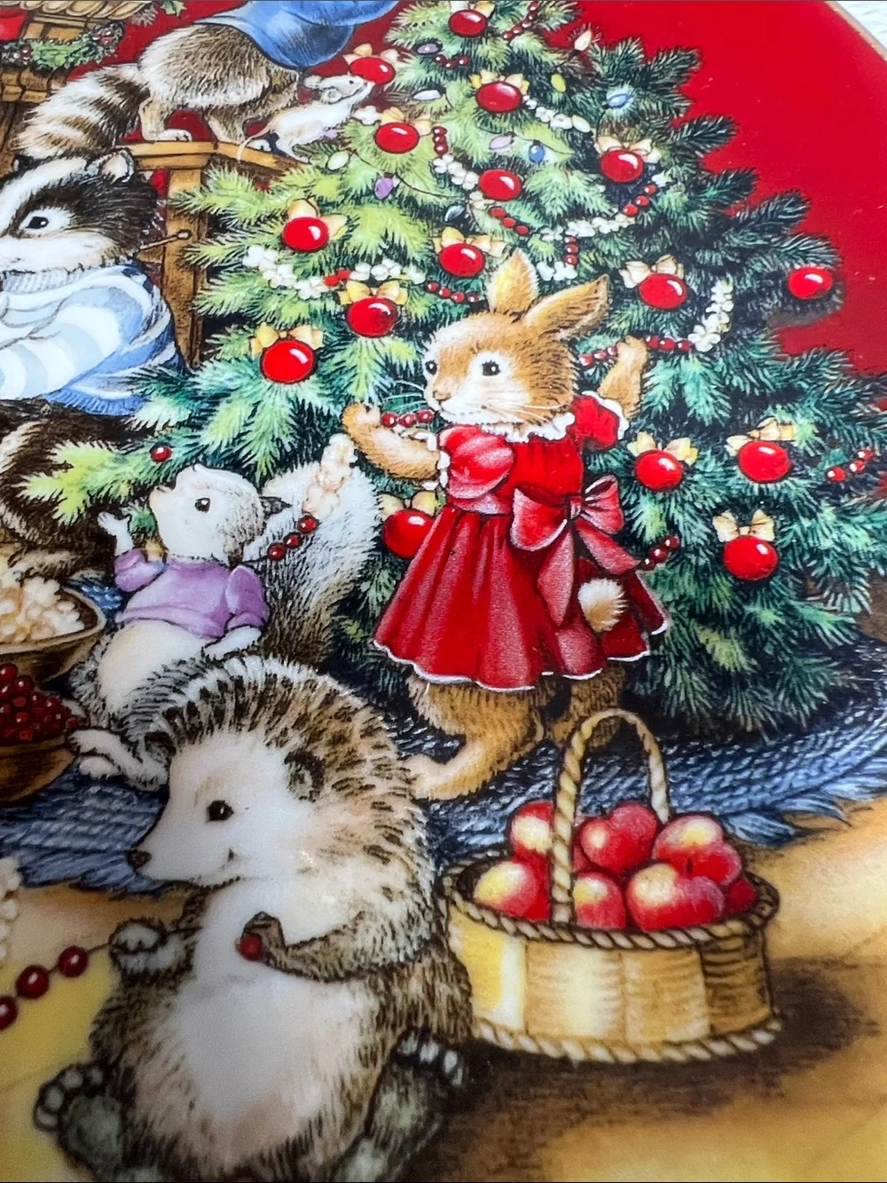 Vintage 1989 1992 Avon Christmas Holiday Decorative Wall Plates -